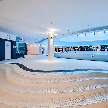 Ans Hanza Tower 15th Floor With View, Swimming Pool Area With Saunas, Viewing Terrace Lägenhet *